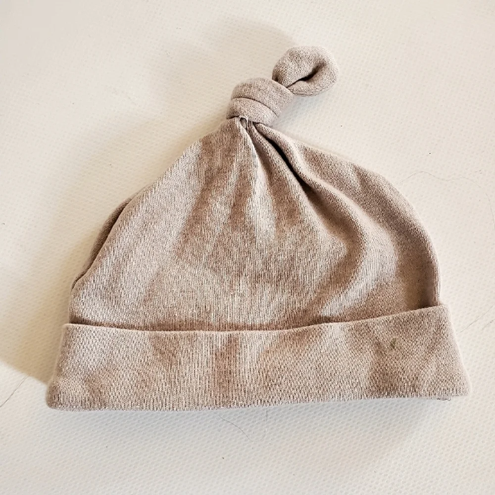K1344 * Badgley Mischka Baby Hat Gray NB OSFM